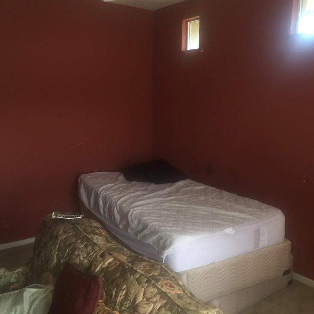 Before-photos-of-bedroom-renovation-in-San-Marcos-condo